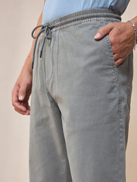 Bewakoof Men Solid Mid-Rise Joggers
