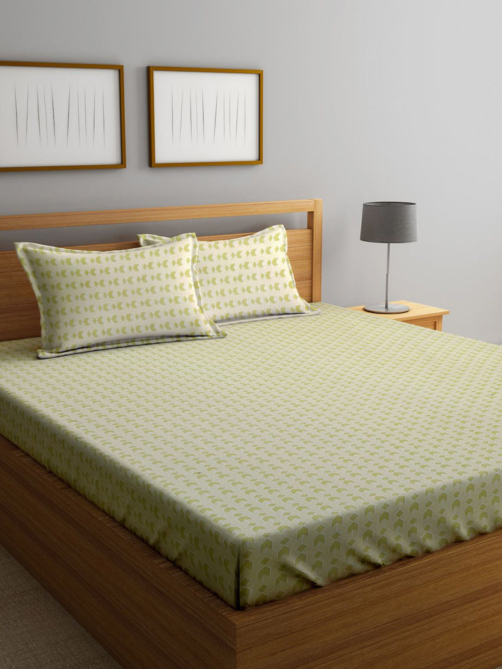 Myntra Elegant Homes Olive Geometric Cotton 300 TC Fitted King Cadar Tempat Tidur Halus dengan 2 Sarung Bantal-250 x 220 cm