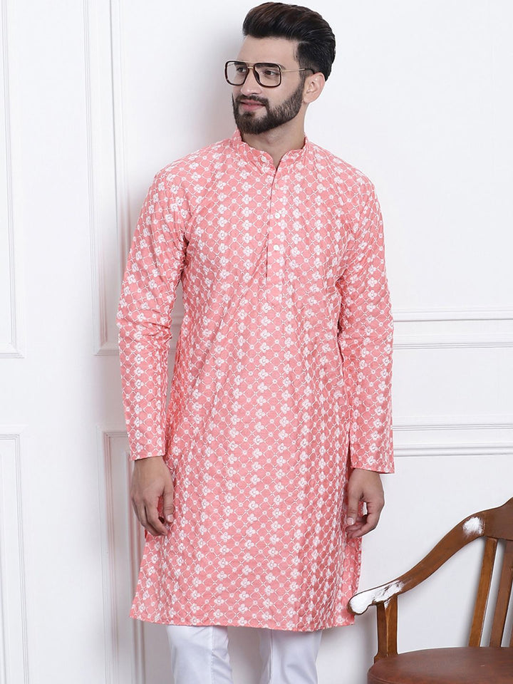SOJANYA Kurta Bersulam Berwarna Peach & Putih Lelaki