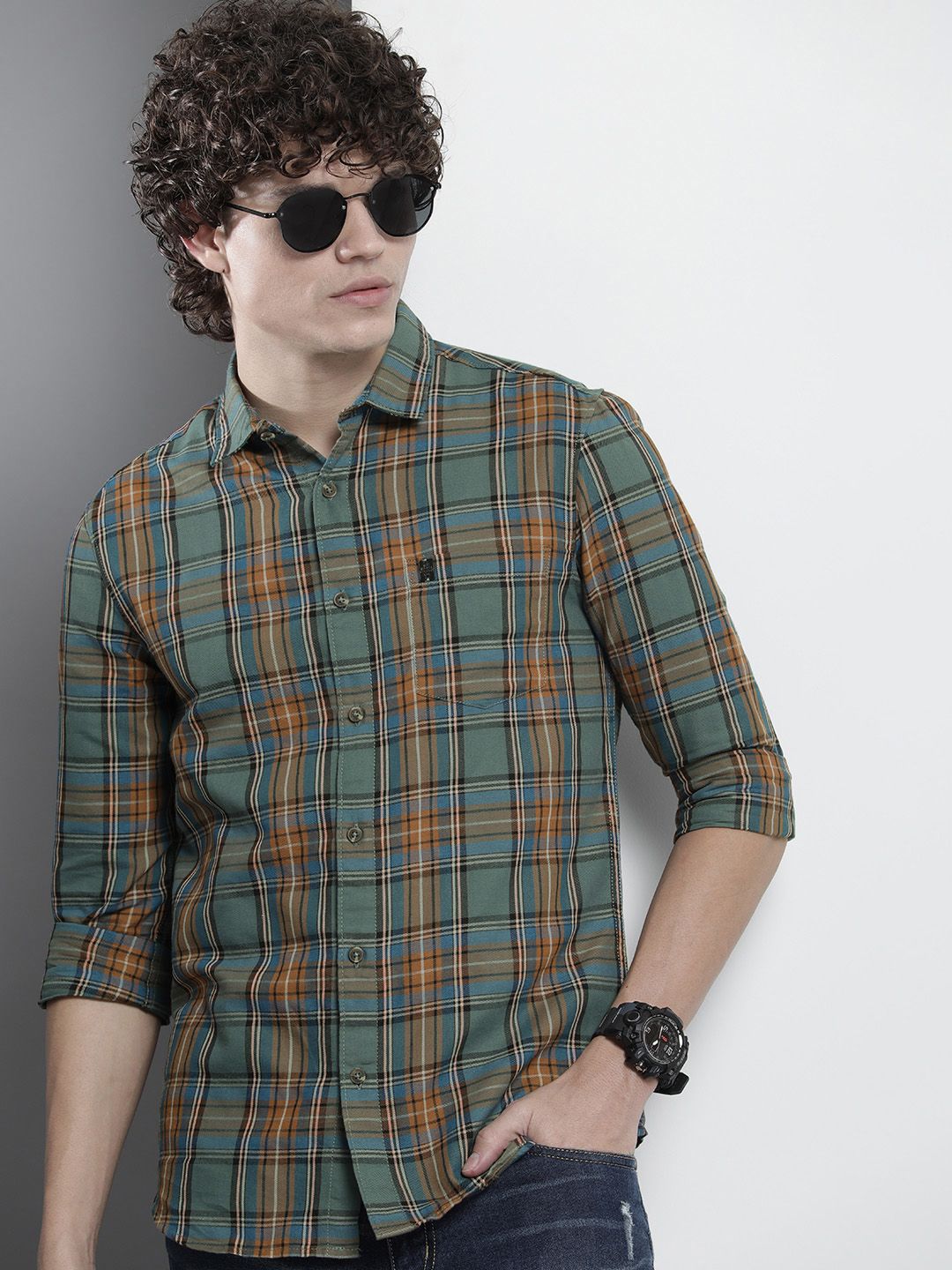 The Indian Garage Co Men Checked Casual Shirt
