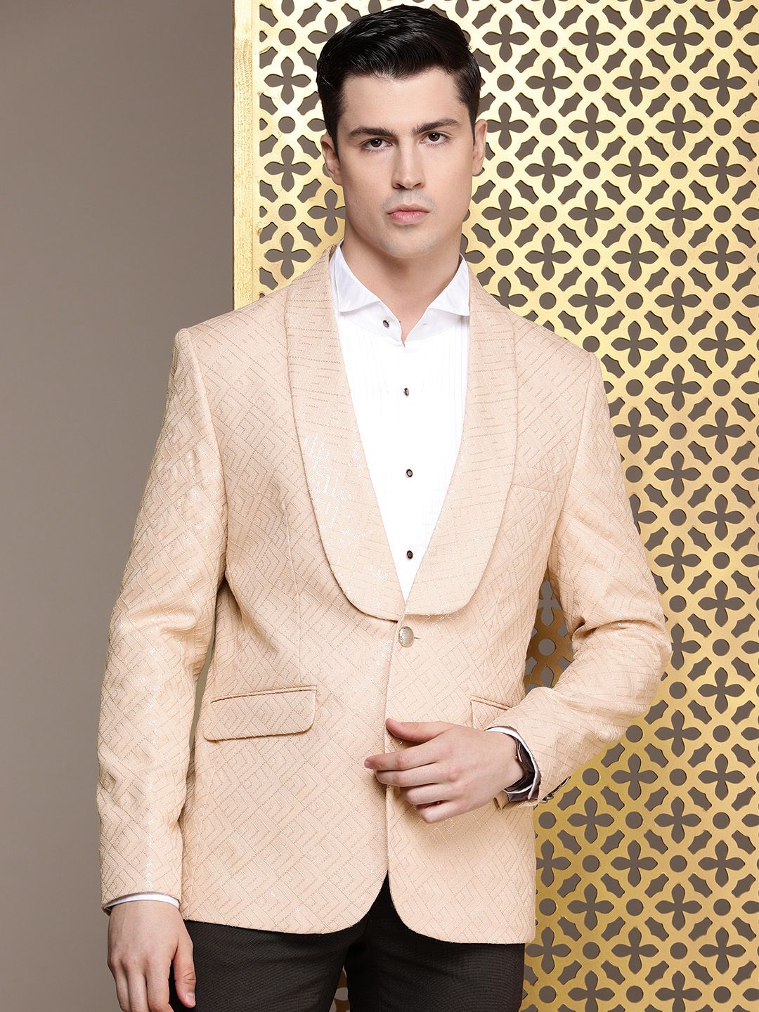 House of Pataudi Single-Breasted Sequinned Blazers