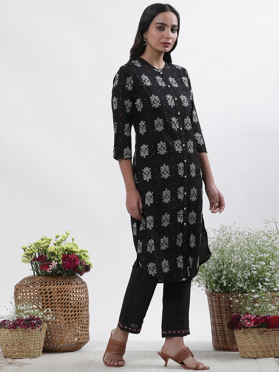W Printed Regular Kurta with Palazzo