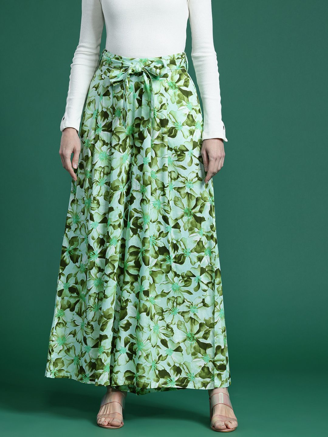 DressBerry Women Floral Print Flared Palazzos with Belt