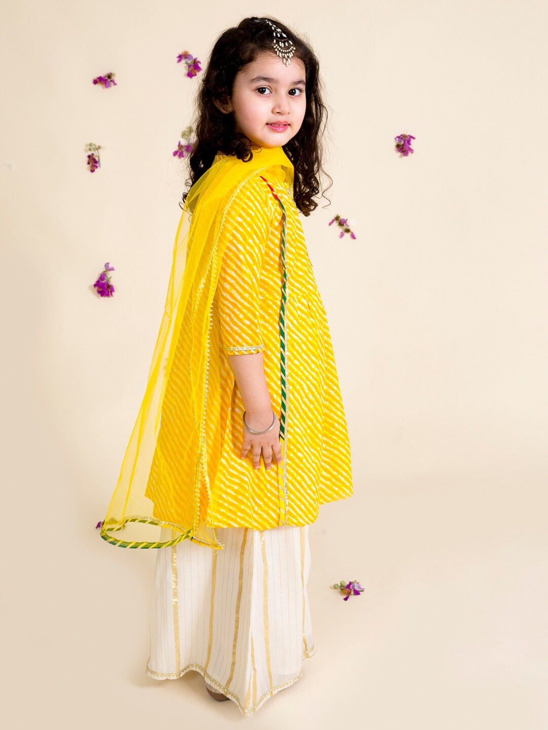 pspeaches Girls Yellow Leheriya Pure Cotton Kurta with Palazzos & With Dupatta