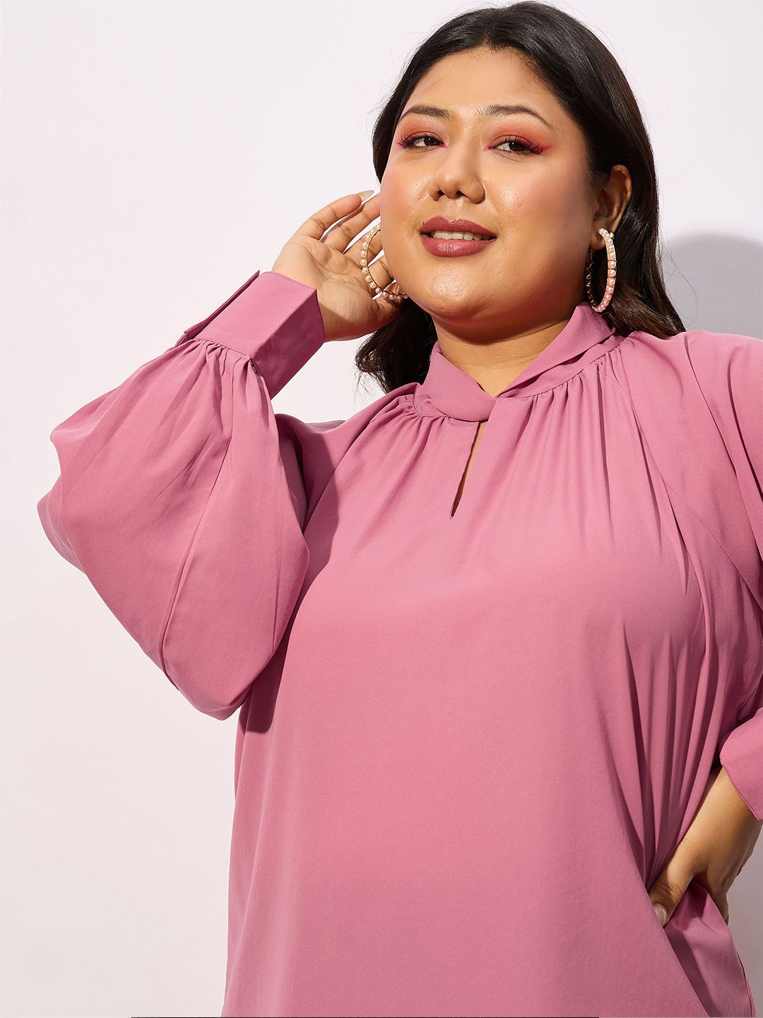 SASSAFRAS Curve Plus Size Keyhole Neck Cuffed Sleeves Georgette Top