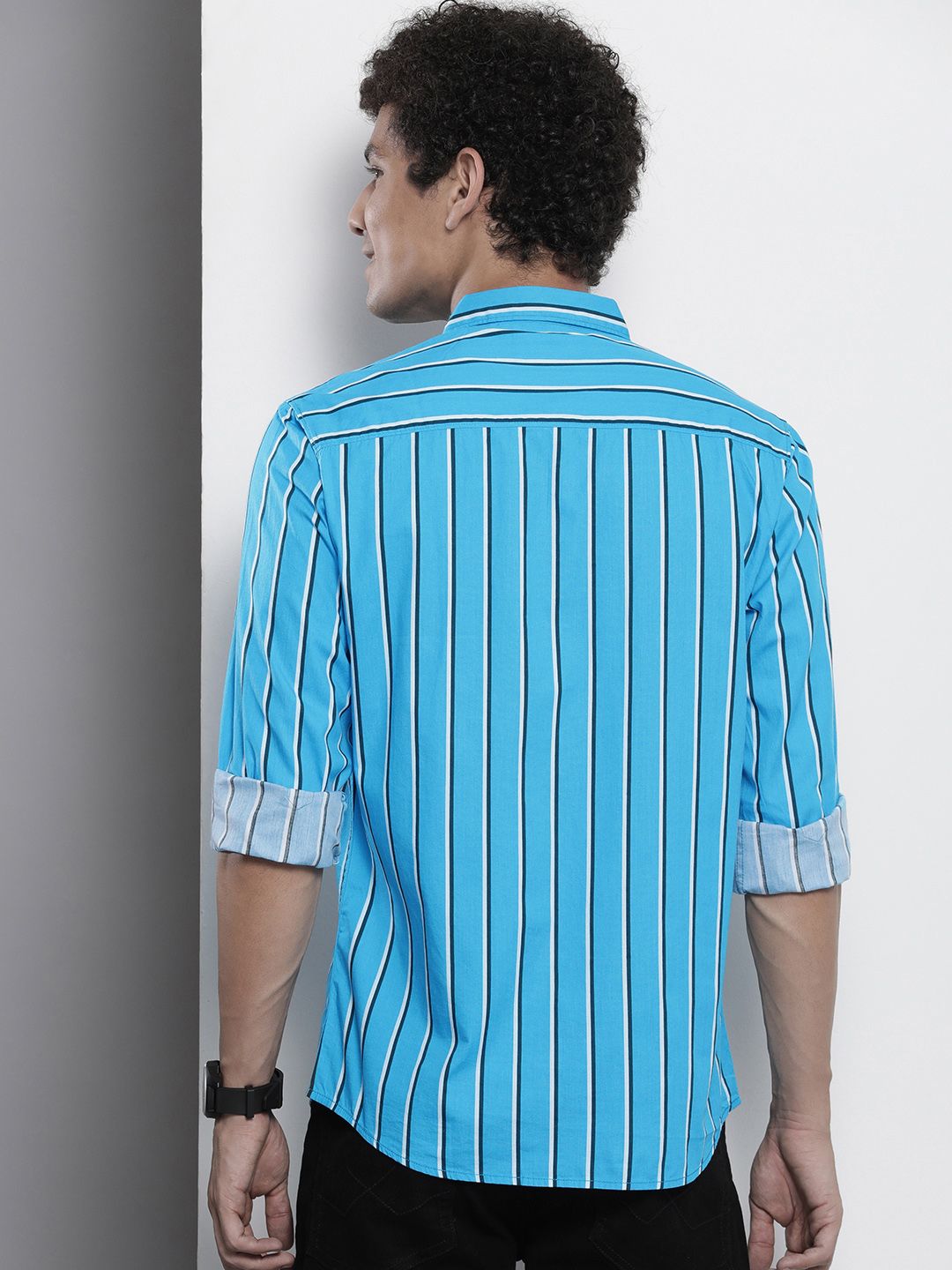 The Indian Garage Co Men Blue & White Striped Cotton Shirt