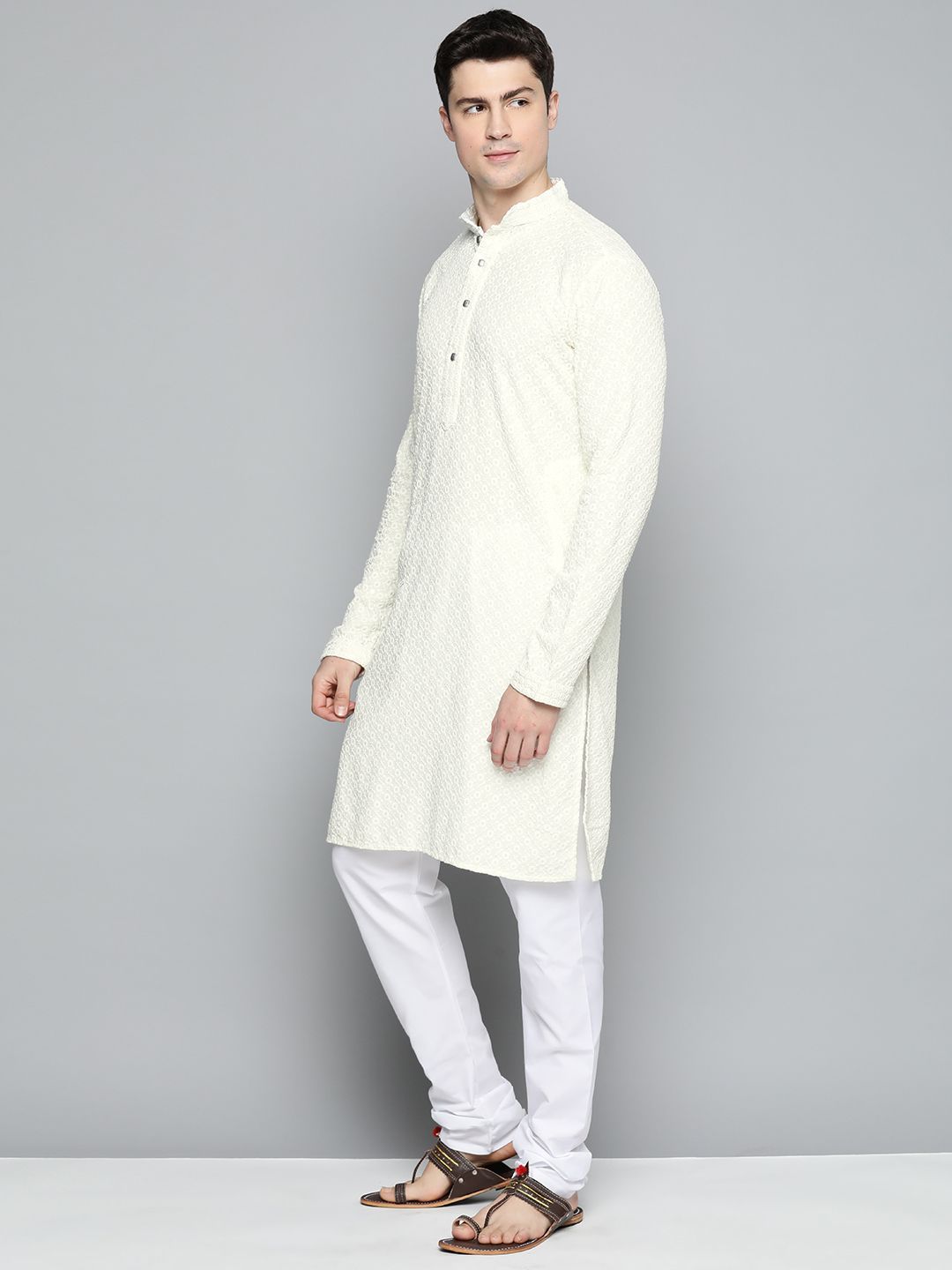 Jompers Men Floral Embroidered Chikankari Pure Cotton Kurta with Churidar