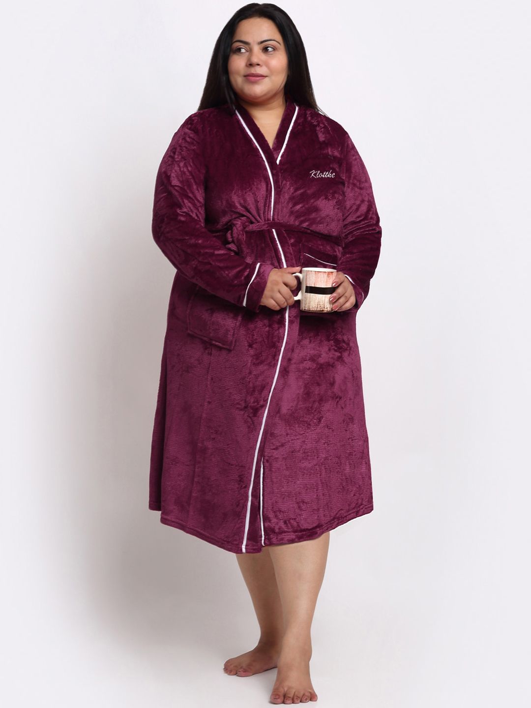 KLOTTHE Plus Size Long Sleeved Wool Bath Robe With Belt