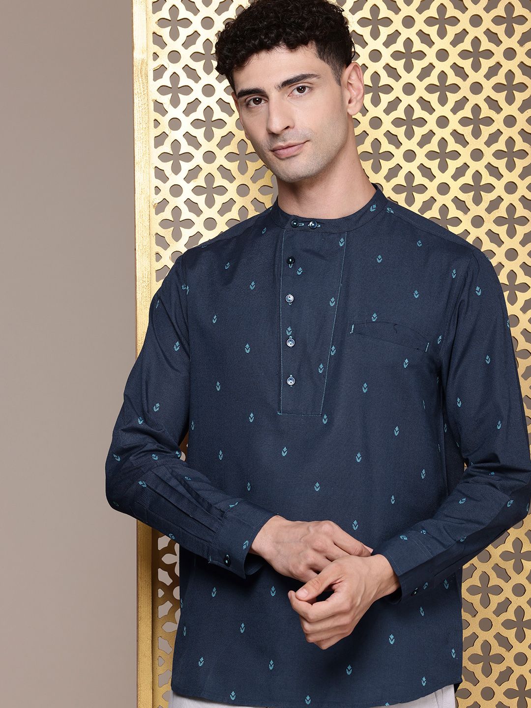 House of Pataudi Men Embroidered Mandarin Collar Thread Work Kurta