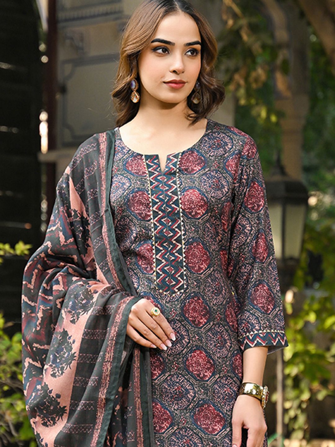 KALINI Geometric Printed Notch Neck Gotta Patti Straight Kurta With Trousers & Dupatta