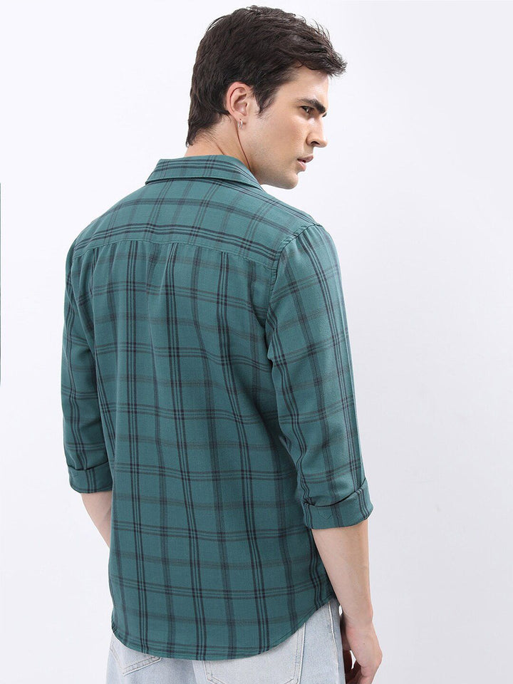 HIGHLANDER Green & Black Tartan Checks Slim Fit Casual Shirt