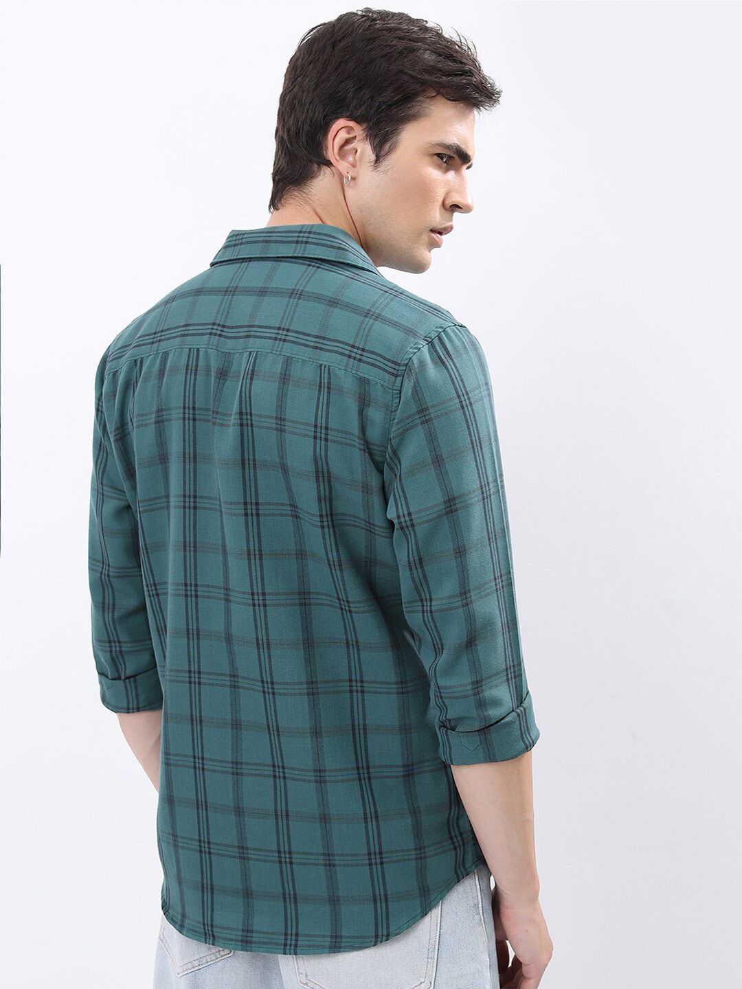 HIGHLANDER Green & Black Tartan Checks Slim Fit Casual Shirt