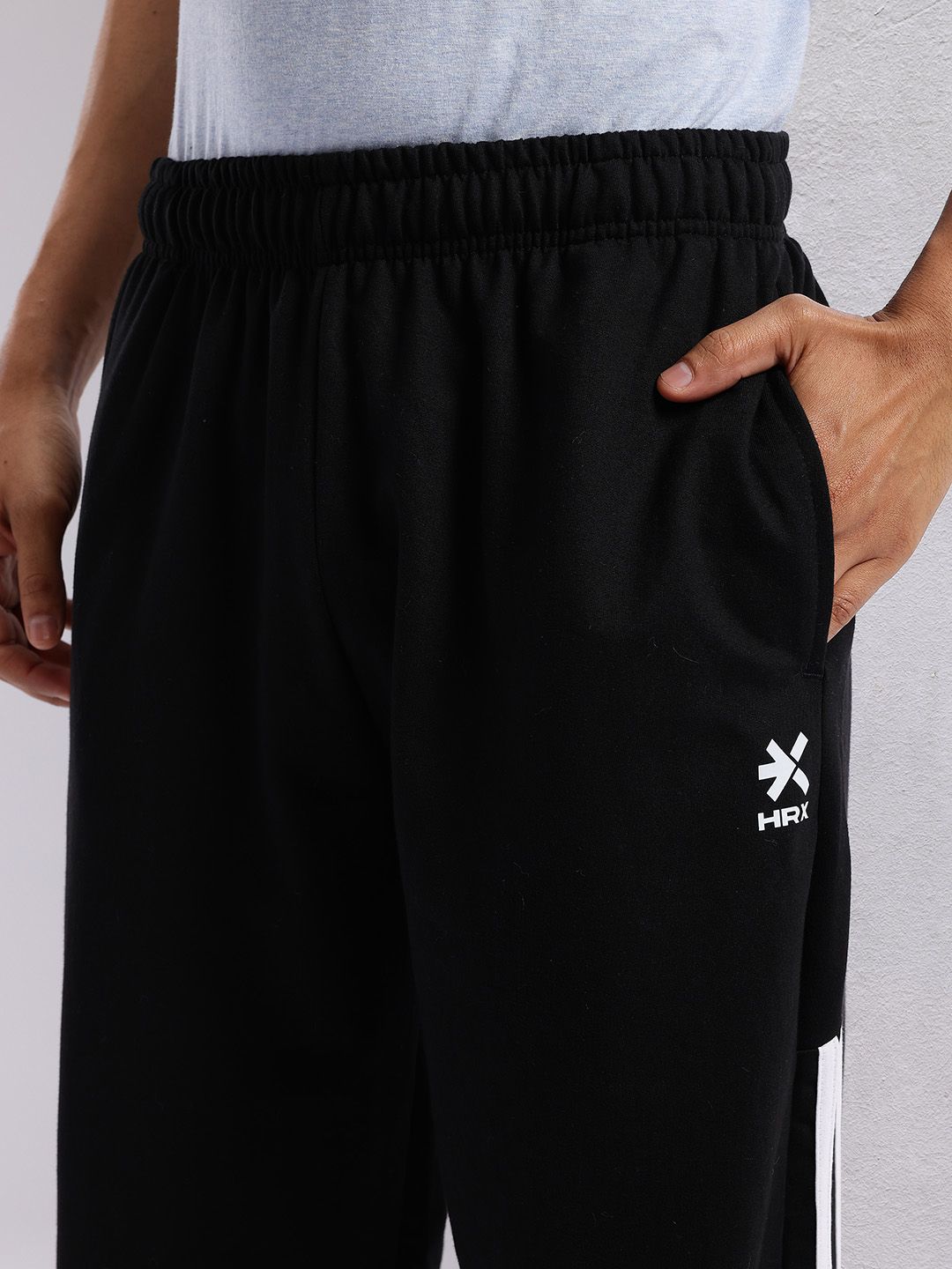 HRX by Hrithik Roshan Men Side Stripe Lifestyle Joggers