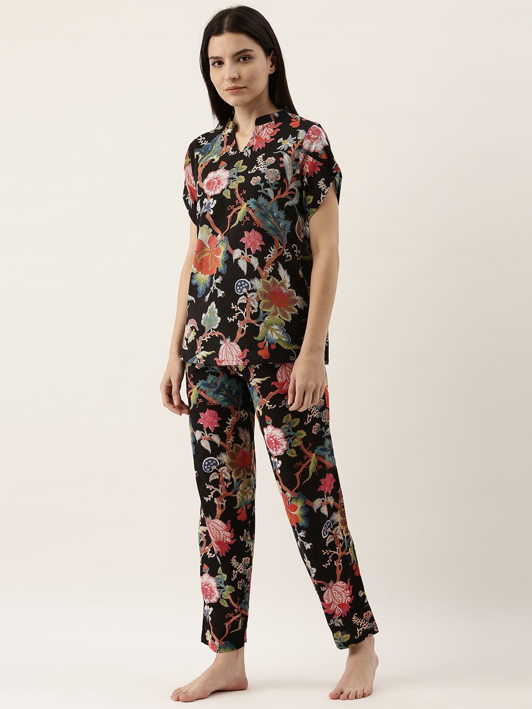 SANSKRUTIHOMES Women Black & Pink Printed Night suit