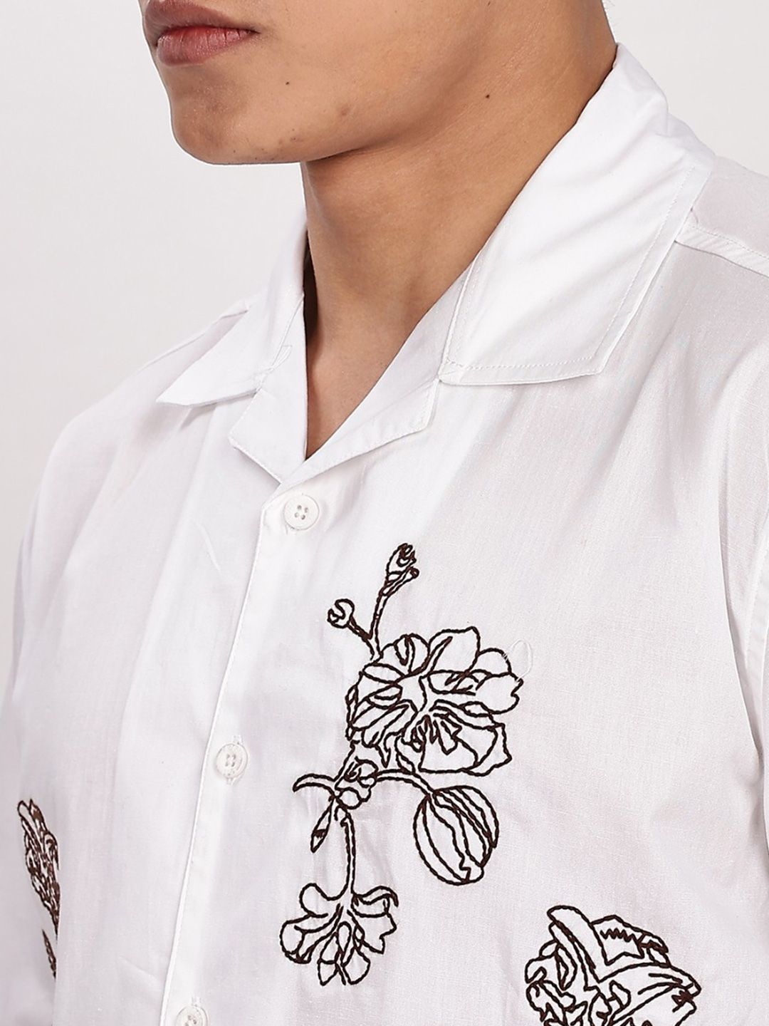 Eszett Men Floral Printed Casual Shirt