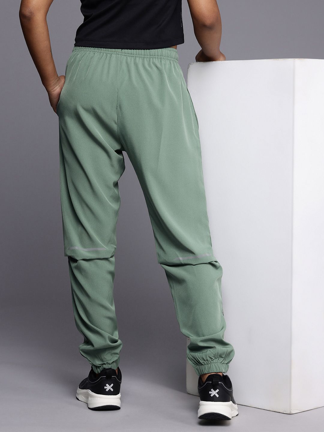 HRX by Hrithik Roshan RUNONCLOUDSTRAILTRACKERS Women Rapid-Dry Running Sports Joggers