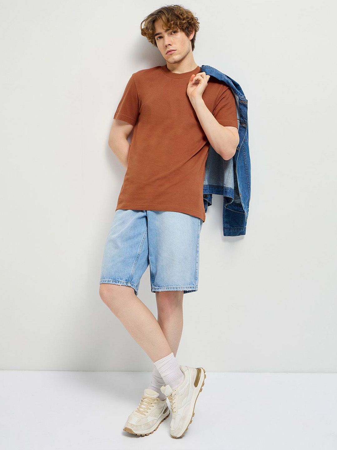 THE BEAR HOUSE Men Solid Round Neck Cotton T-shirt