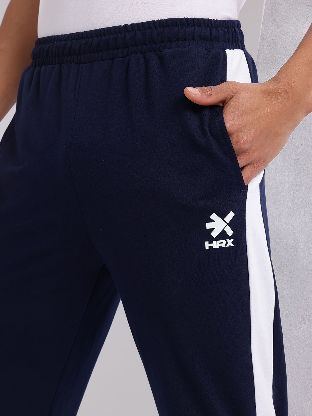 HRX by Hrithik Roshan Men Solid Joggers With Contrast Panel