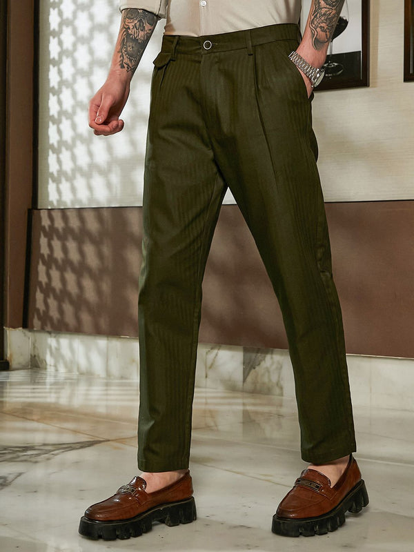 Campus Sutra Men Comfort Pleated Trousers