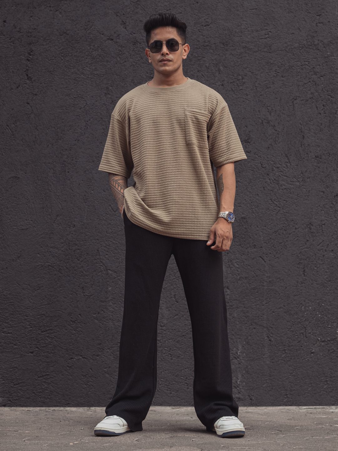 Powerlook Men Self Design Oversized Pockets T-shirt