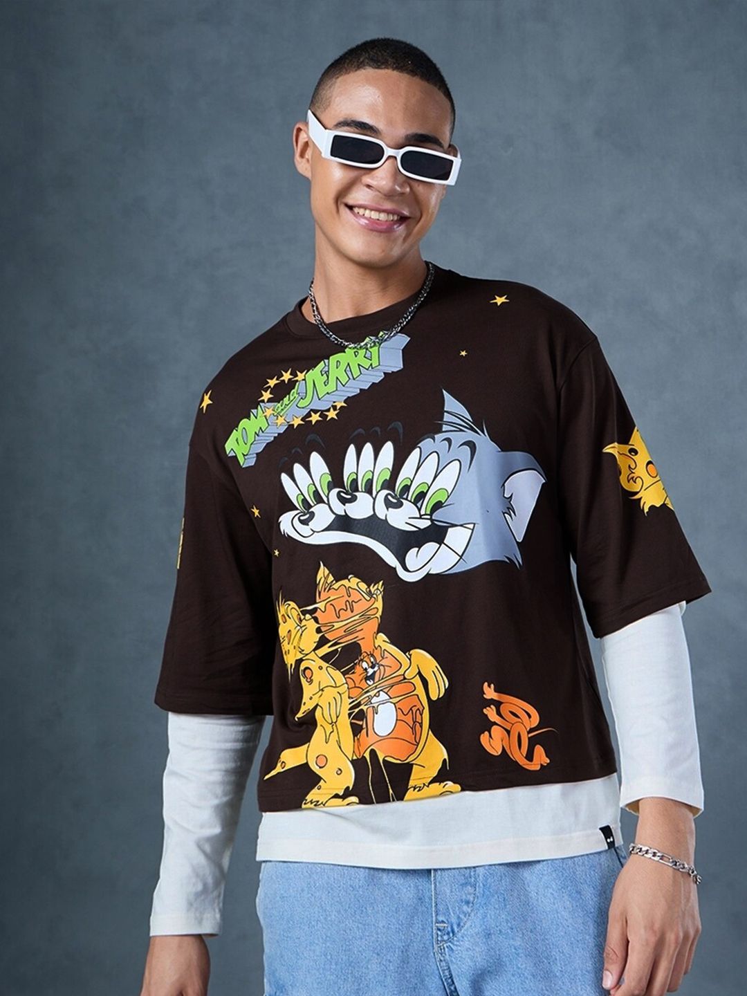 Bewakoof Brown Tom & Jerry Printed Round Neck Short Sleeves Cotton Oversized T-shirt