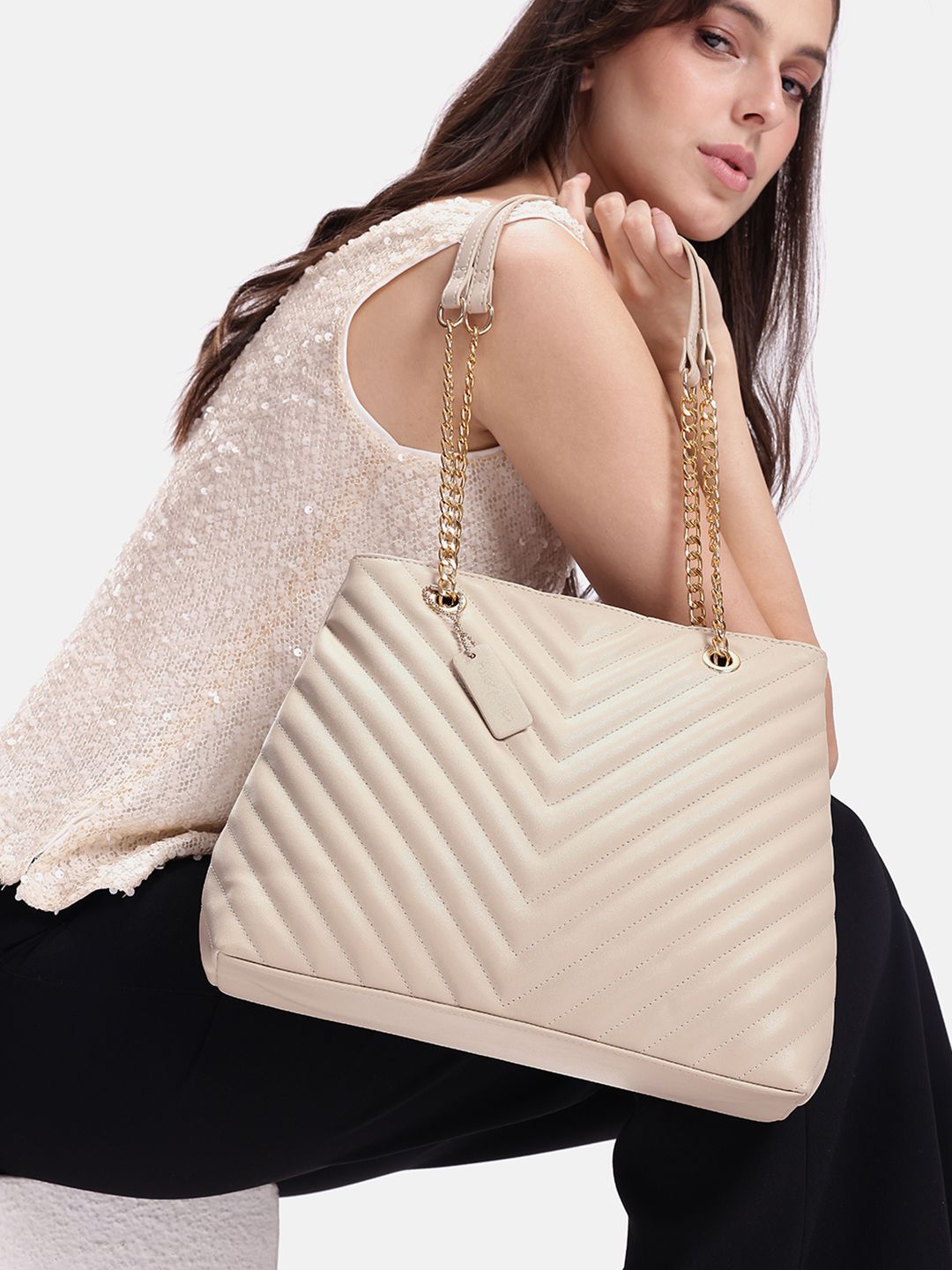 DressBerry Structured Quilted Shoulder Bag