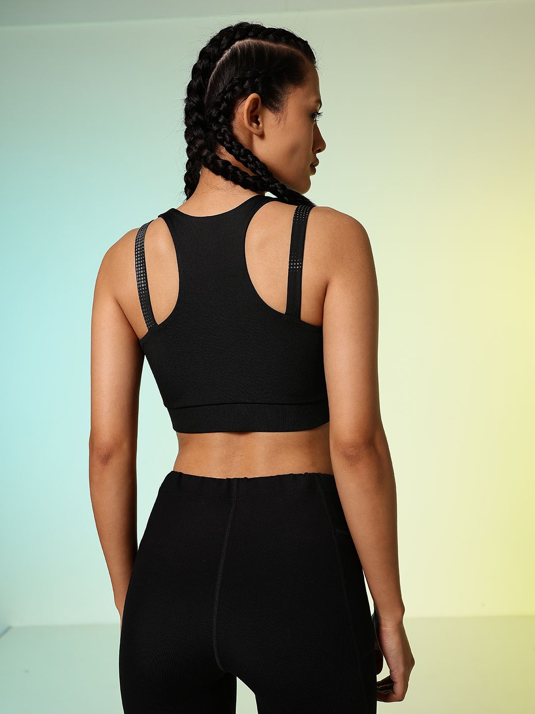 HRX by Hrithik Roshan Lightly Padded Rapid-Dry Running Bra HR_AW24_W_BA_KRNV004_03_A