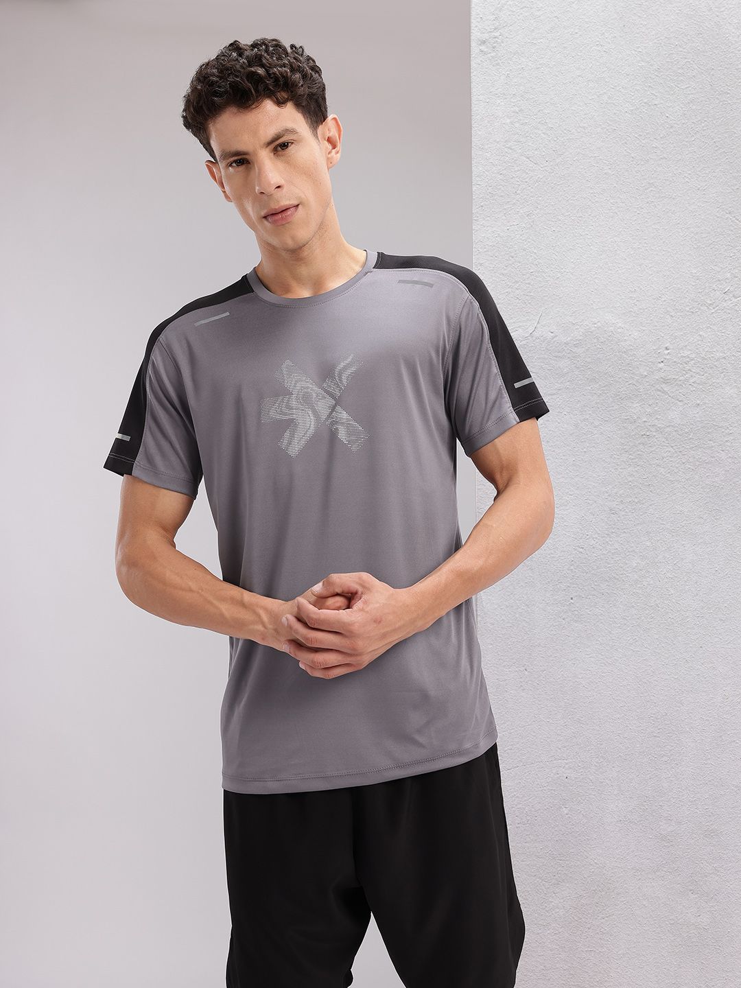 HRX by Hrithik Roshan Brand Logo Printed Rapid-Dry Training T-shirt with Panelling Detail