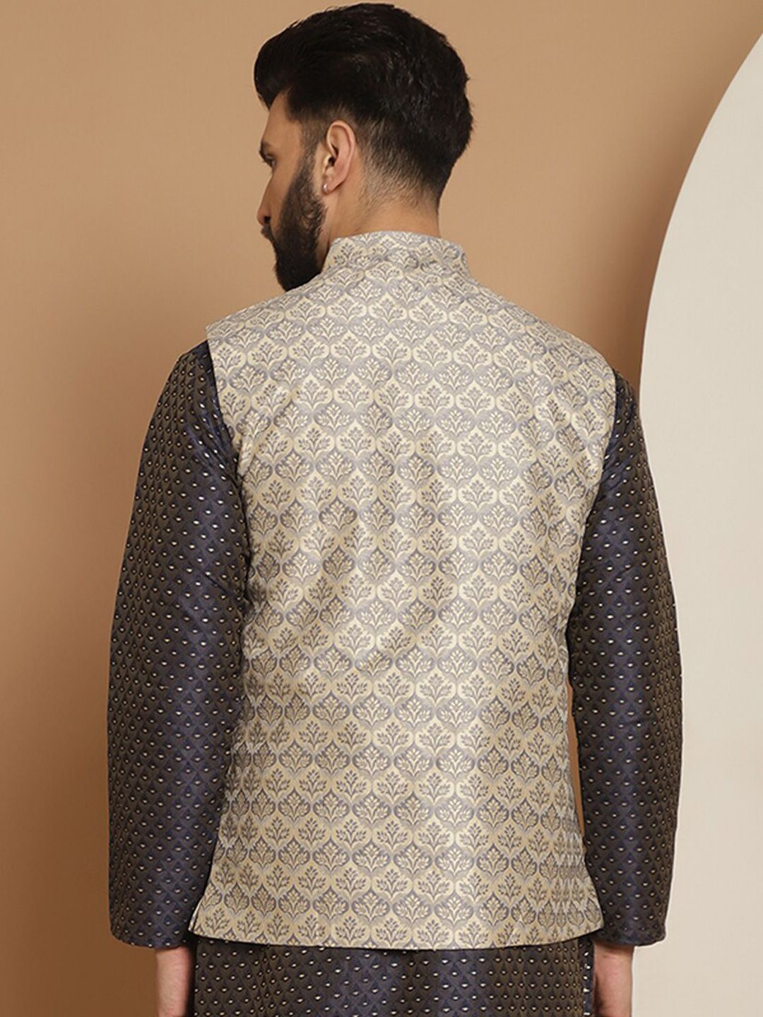 Jaket Nehru Kolar Mandarin Rekaan Kelabu Anouk