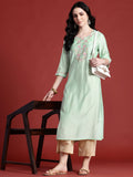 Anouk Women Floral Embroidered Thread Work Kurta