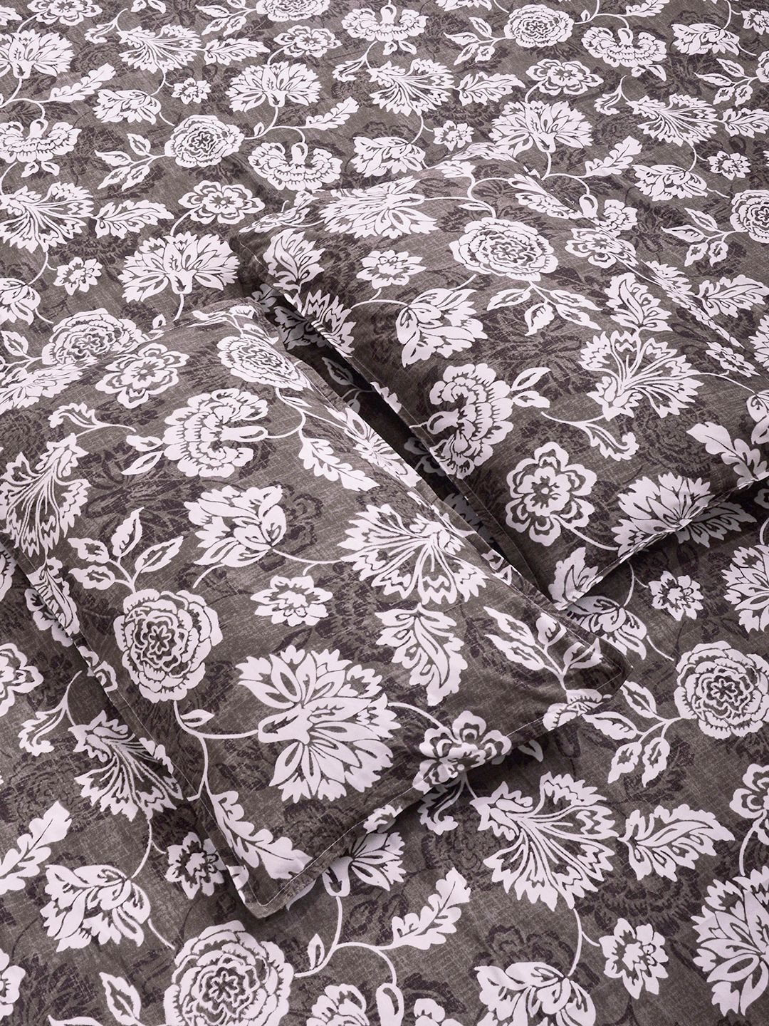 KLOTTHE Brown & White Printed 300 TC Double Bedsheet With 2 Pillow Covers- 2.5 m x 2.25 m