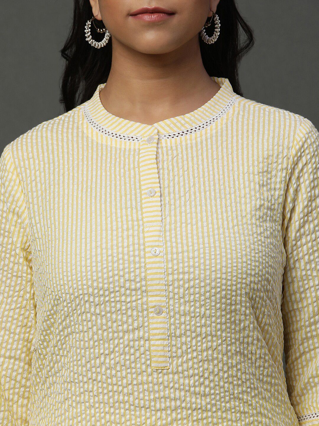 AURELIA Striped Mandarin Collar Kurta