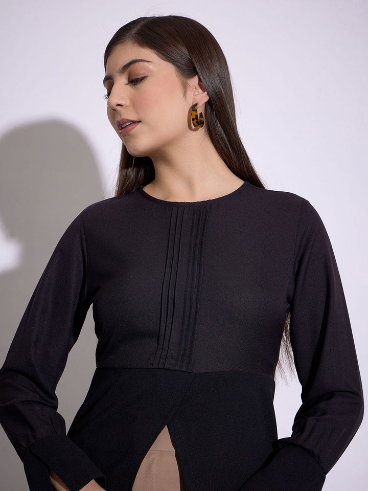 SASSAFRAS worklyf Round Neck Long Sleeves Top
