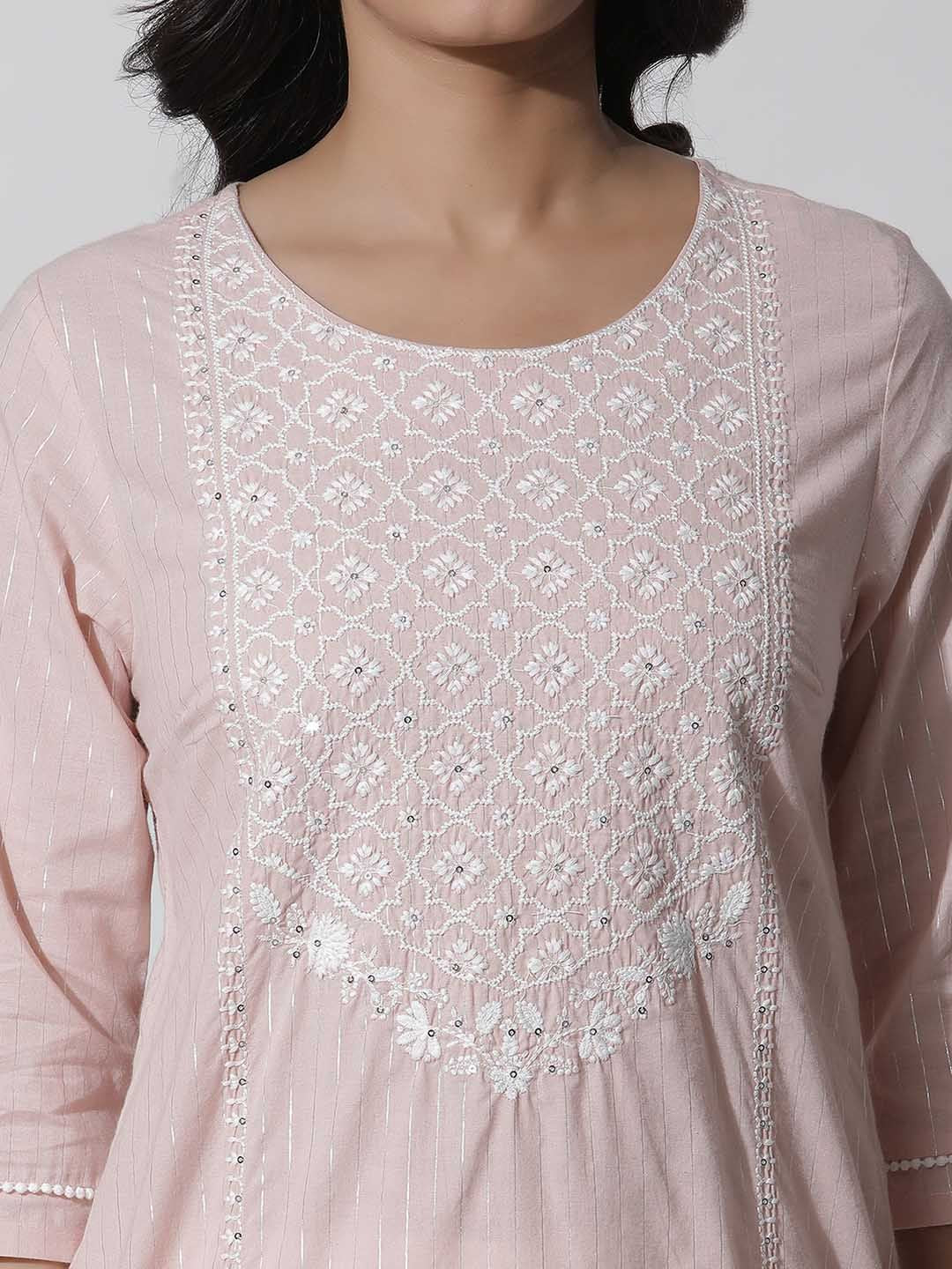 W Floral Yoke Design Thread Work Straight Kurta