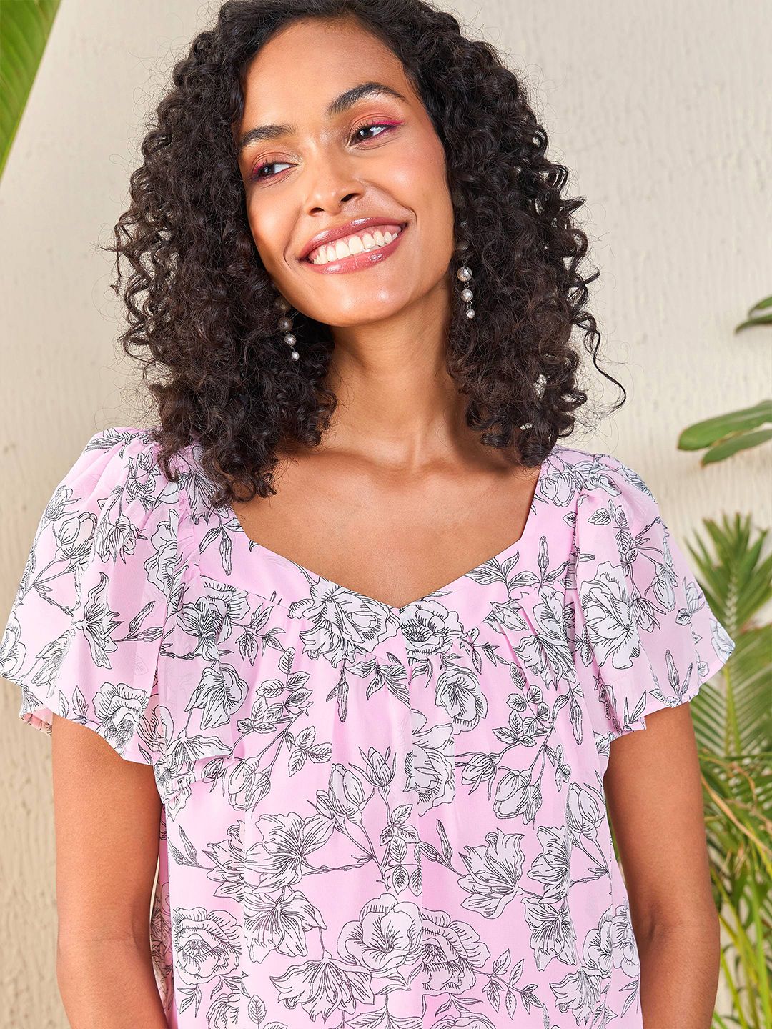 SASSAFRAS Pink Floral Printed Flutter Sleeve Georgette Top
