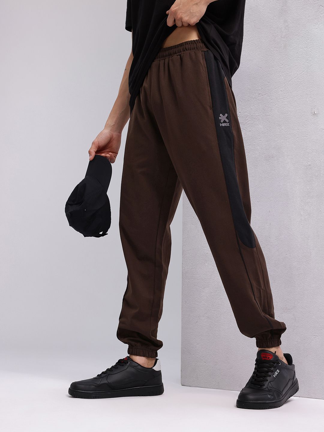 HRX by Hrithik Roshan Men Contrast Side Panel Lifestyle Track Pants