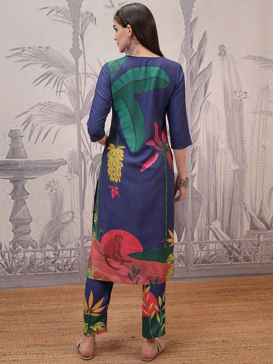 Vishudh Blue Floral Printed Round Neck Straight Kurta with Trouser