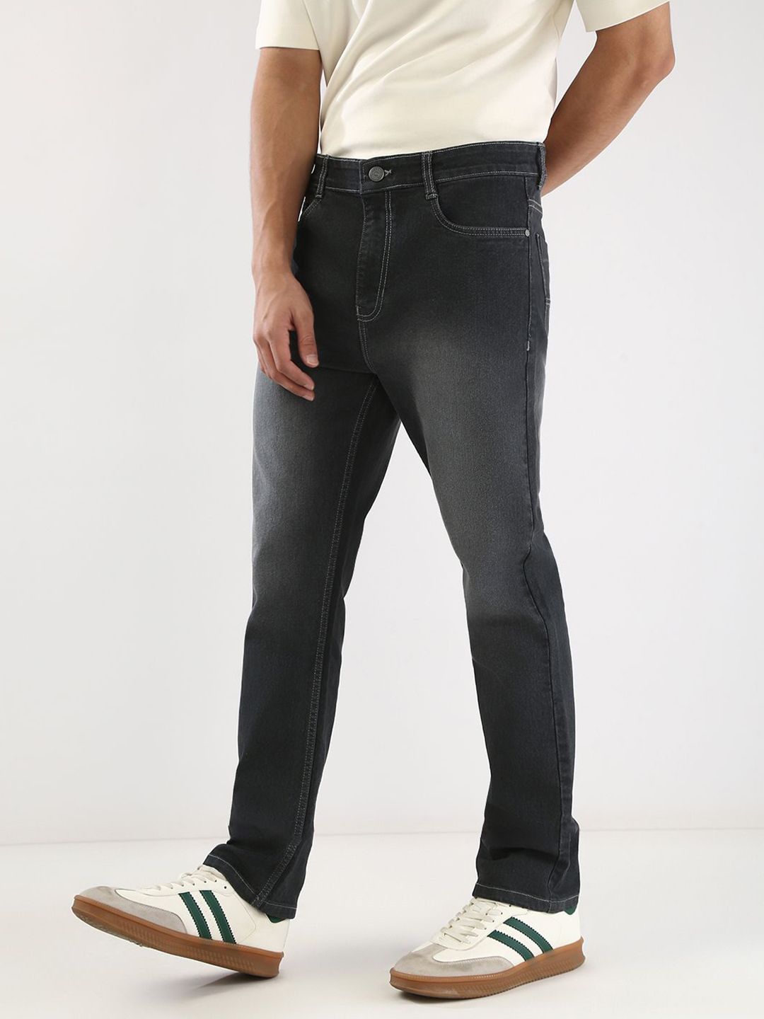 Urbano Fashion Men Dark Grey Straight Fit Washed Jeans