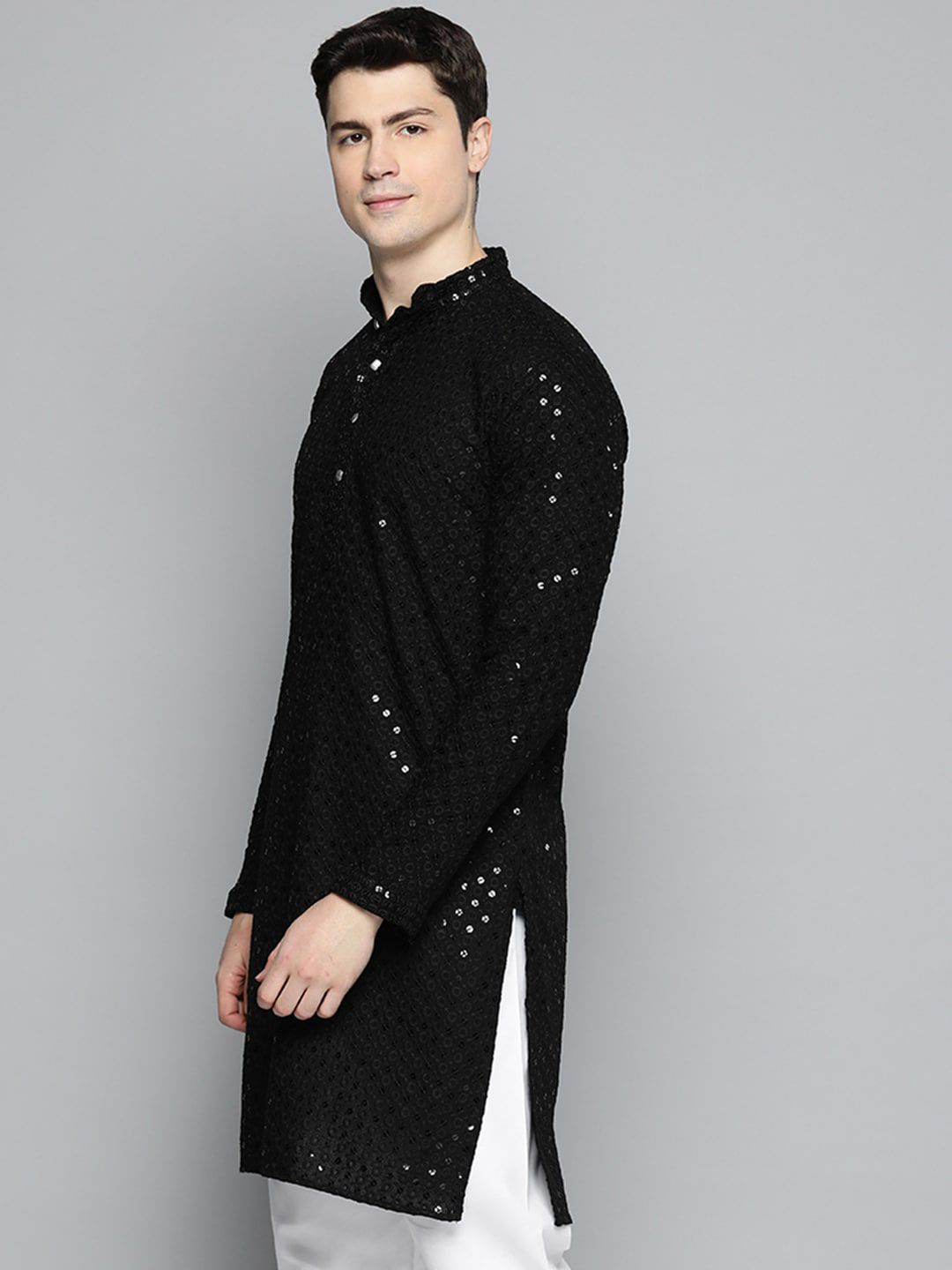 Jompers Men Mandarin Collar Embellished Cotton Kurta