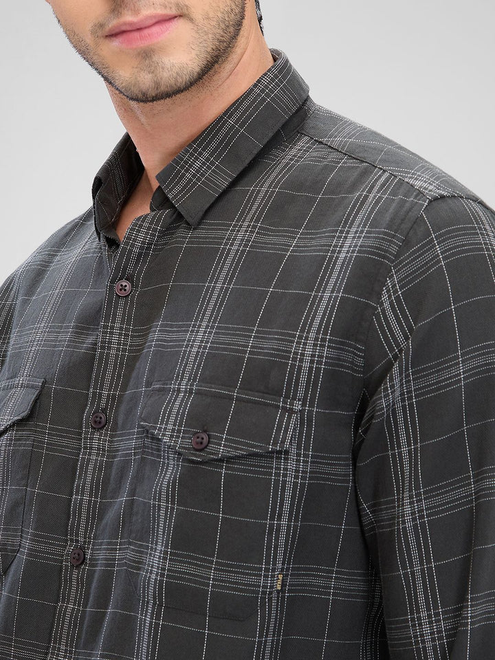 SPYKAR Men Tartan Checks Pocket Detailing Slim Fit Casual Shirt