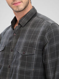 SPYKAR Men Tartan Checks Pocket Detailing Slim Fit Casual Shirt