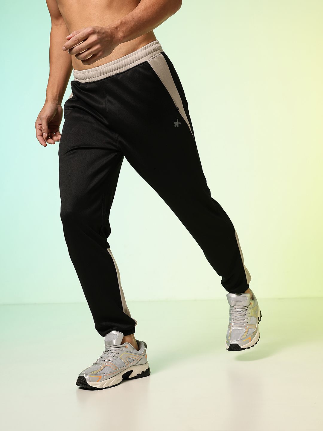 HRX by Hrithik Roshan Men Rapid-Dry Running Jogger