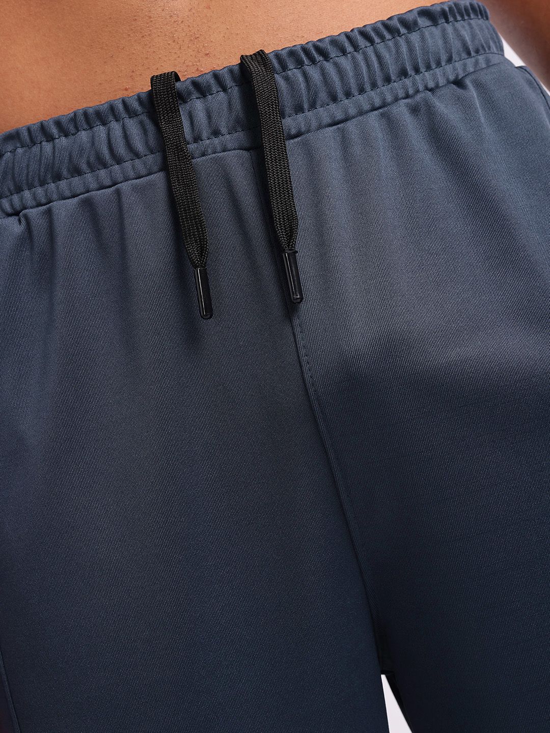 HRX by Hrithik Roshan Men Mid-Rise Rapid-Dry Training Joggers