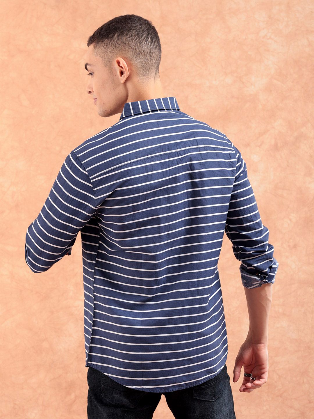 The Indian Garage Co Men Navy Blue & White Slim Fit Striped Casual Shirt
