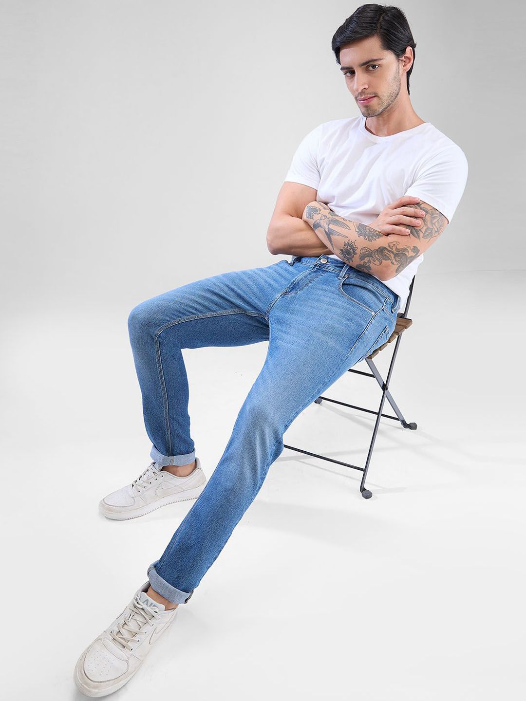 SPYKAR Men Slim Fit Low-Rise Heavy Fade Clean Look Stretchable Jeans