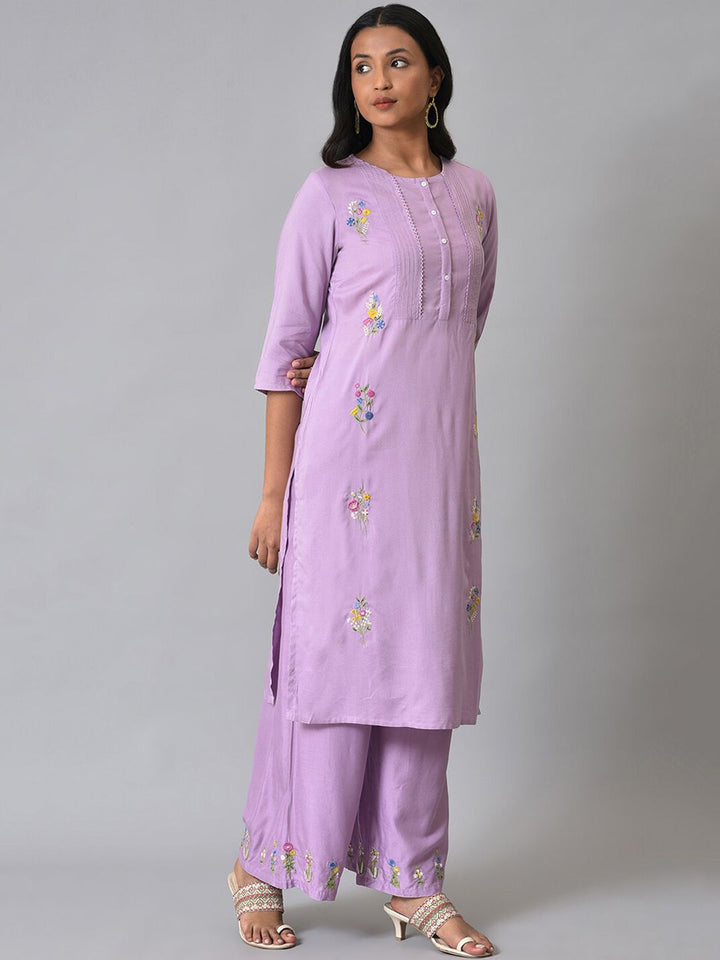 W Floral Embroidered Kurta
