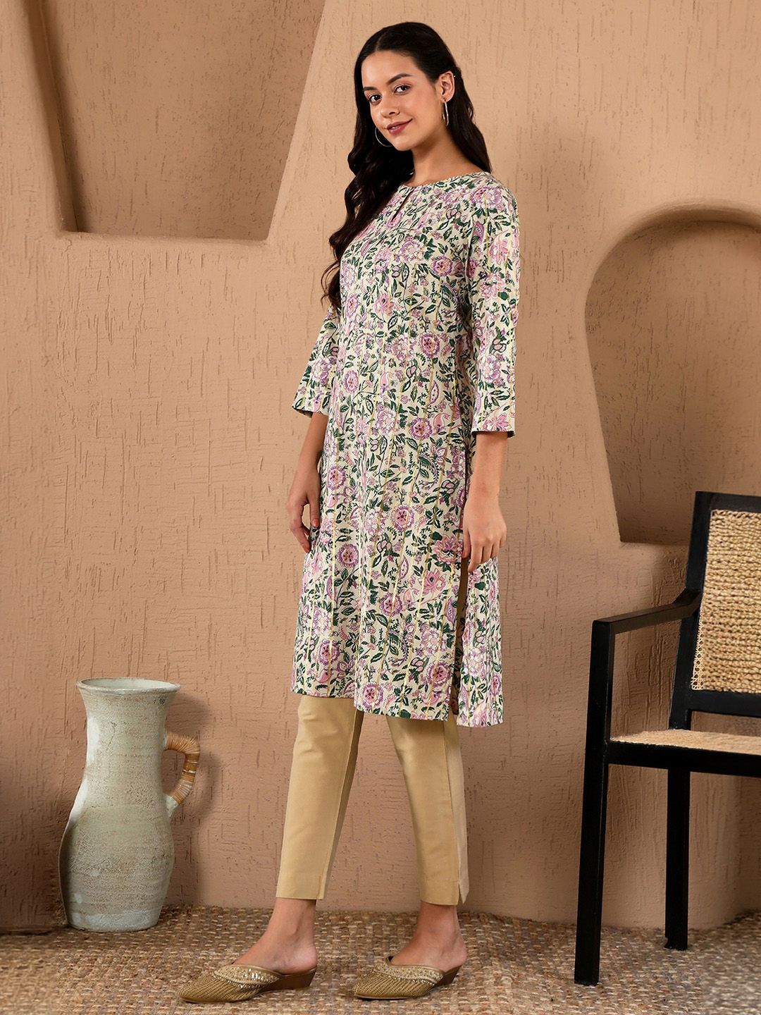 W Floral Printed Straight Kurta