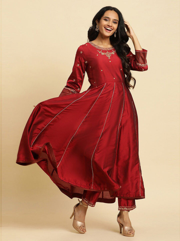 W Floral Yoke Design Anarkali Kurta with Trousers & Dupatta
