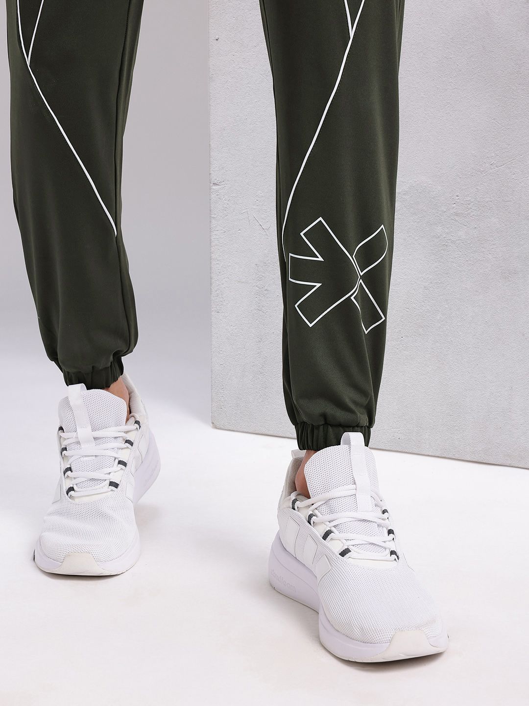 HRX by Hrithik Roshan Men Rapid-Dry Training joggers