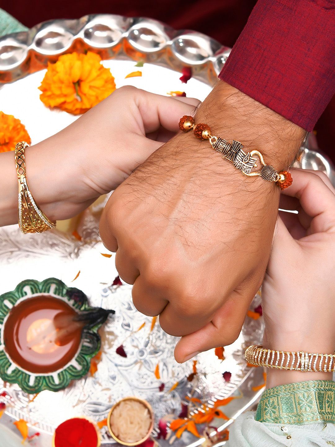 Voylla Men Lord Shiva Motifs Rudraksha Rakhi